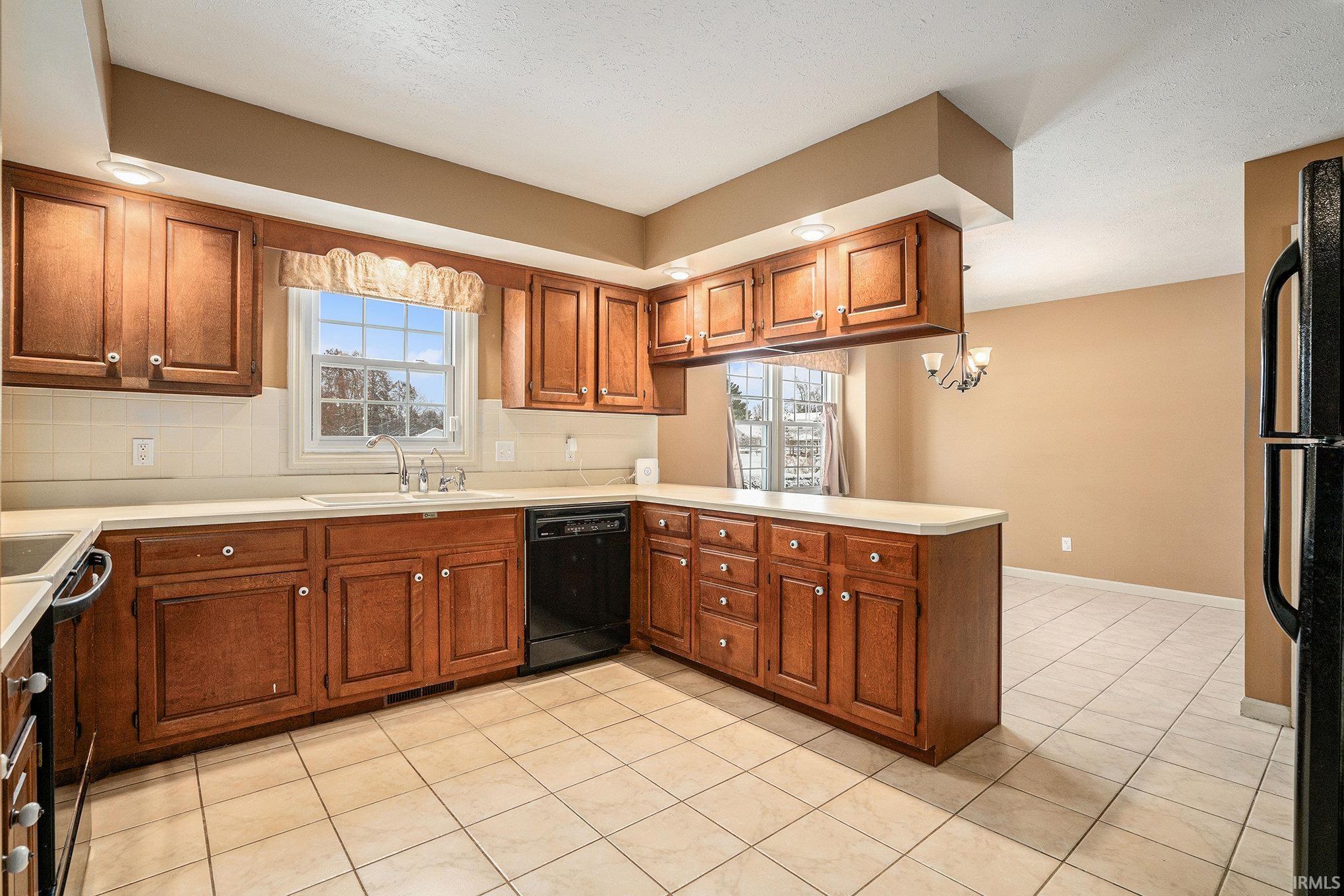 16161 Barryknoll Way Granger, IN 46530 - Photo 7 of 28