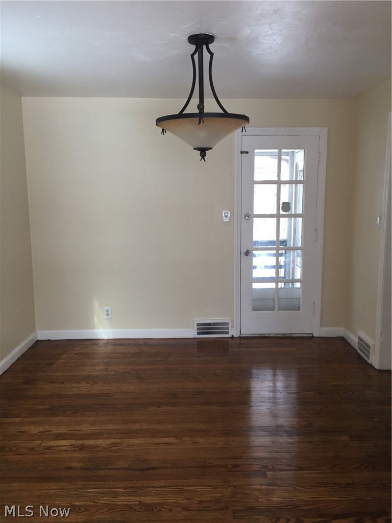 4007 Northampton Road Cleveland Heights, OH 44121 - Photo 6 of 20 Gallery Image 6