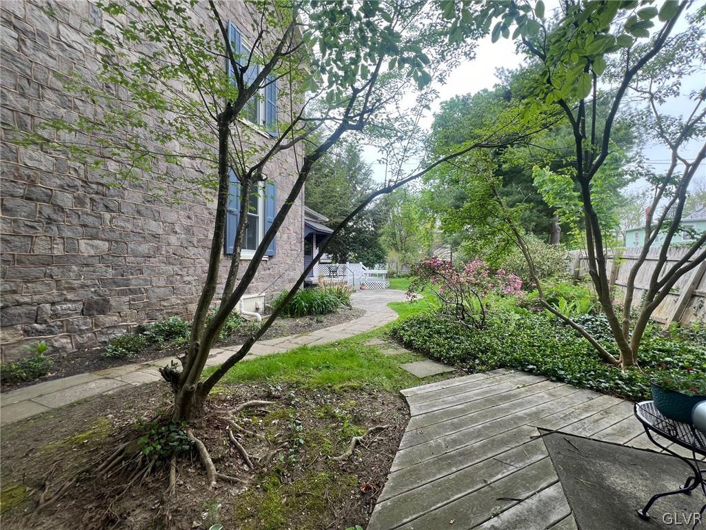 135 Delaware Road Riegelsville, PA 18077 - Photo 26 of 33 a pathway of a yard
