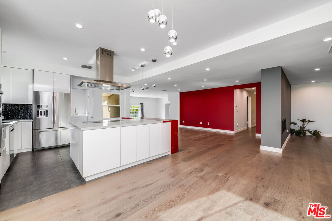 523 East Fairmount Road Burbank, CA 91501 - Photo 7 of 30 a view of kitchen with refrigerator microwave and stove