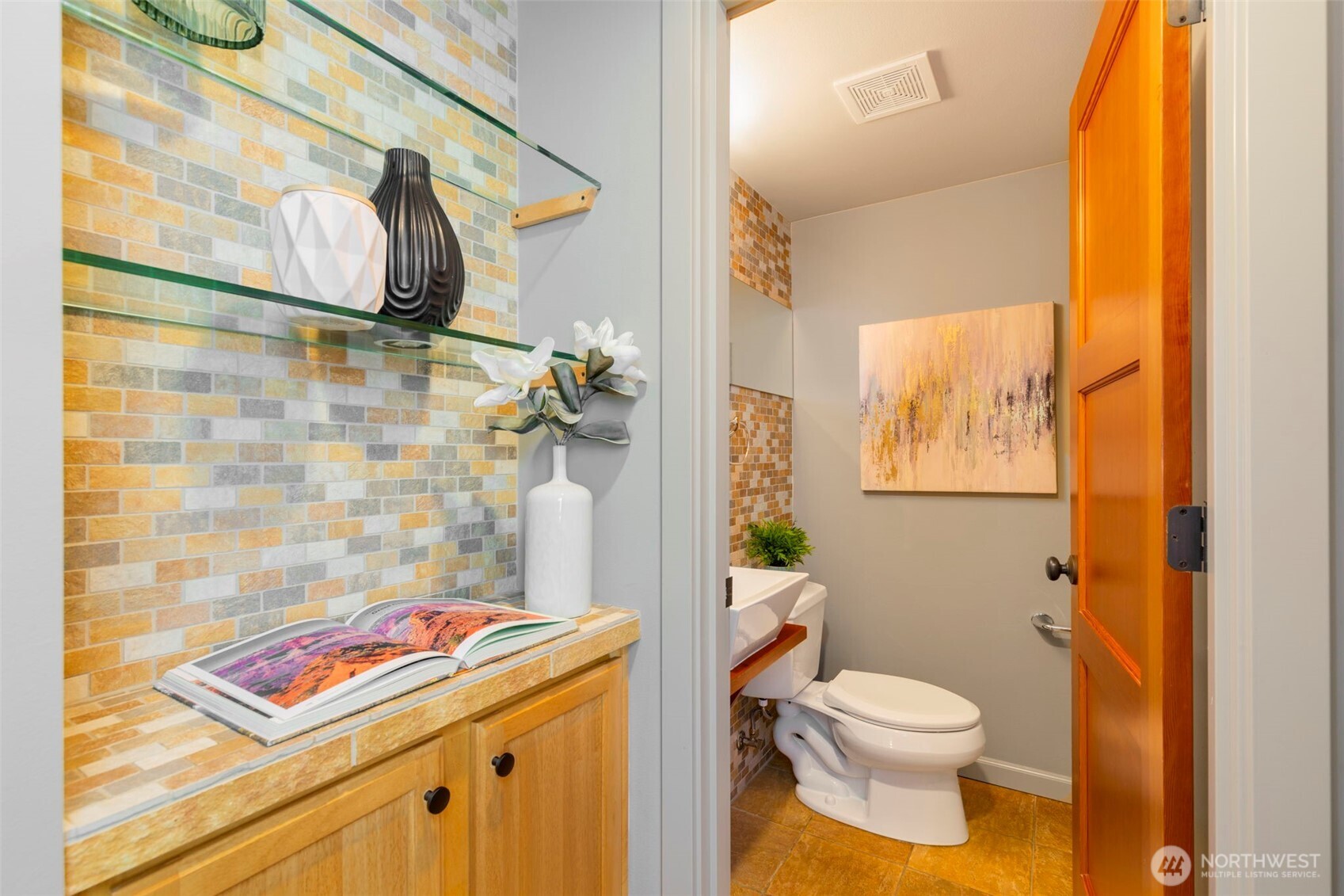 1818 East Pike Street Seattle, WA 98122 - Photo 17 of 32