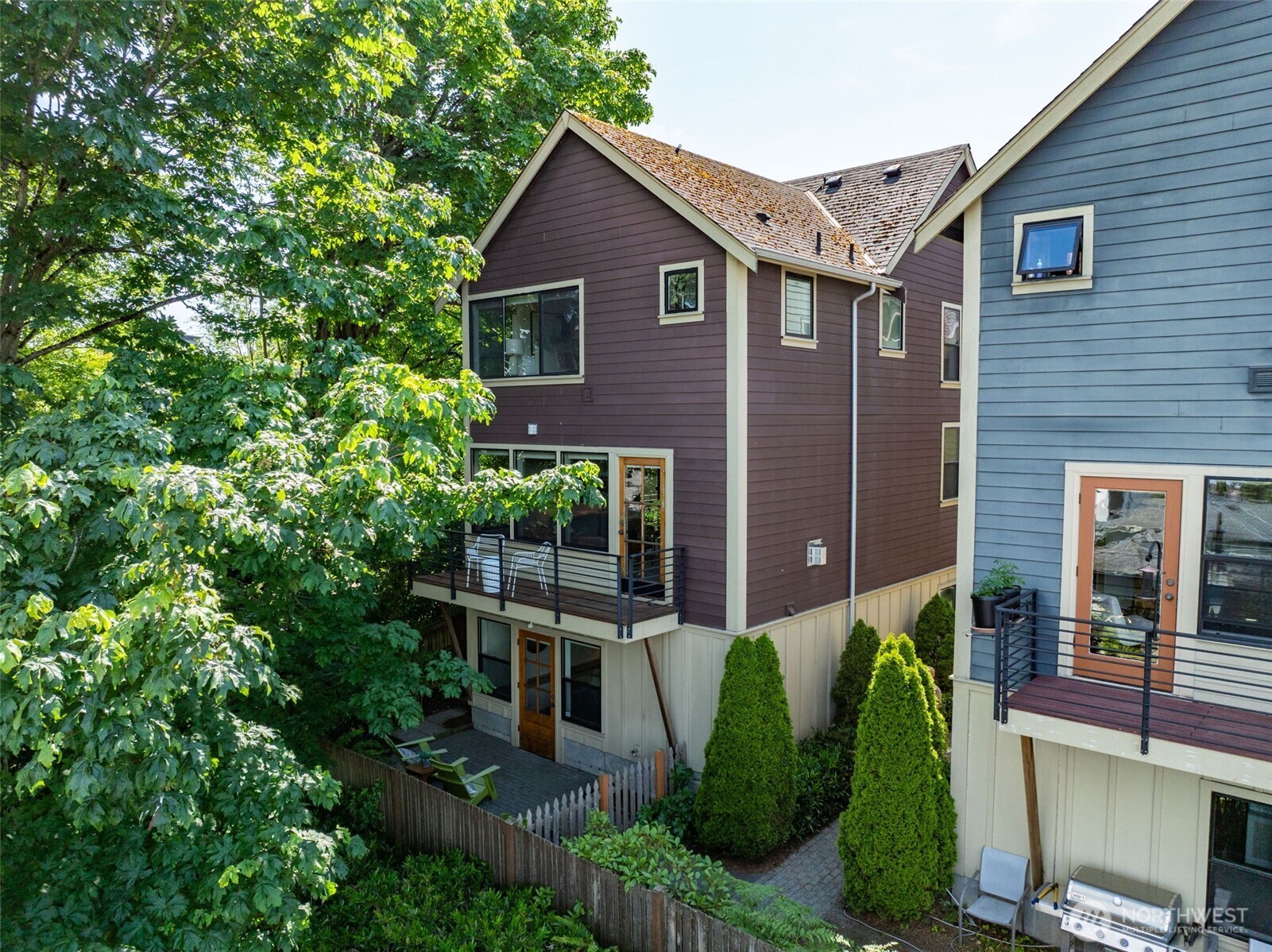 1818 East Pike Street Seattle, WA 98122 - Photo 4 of 32