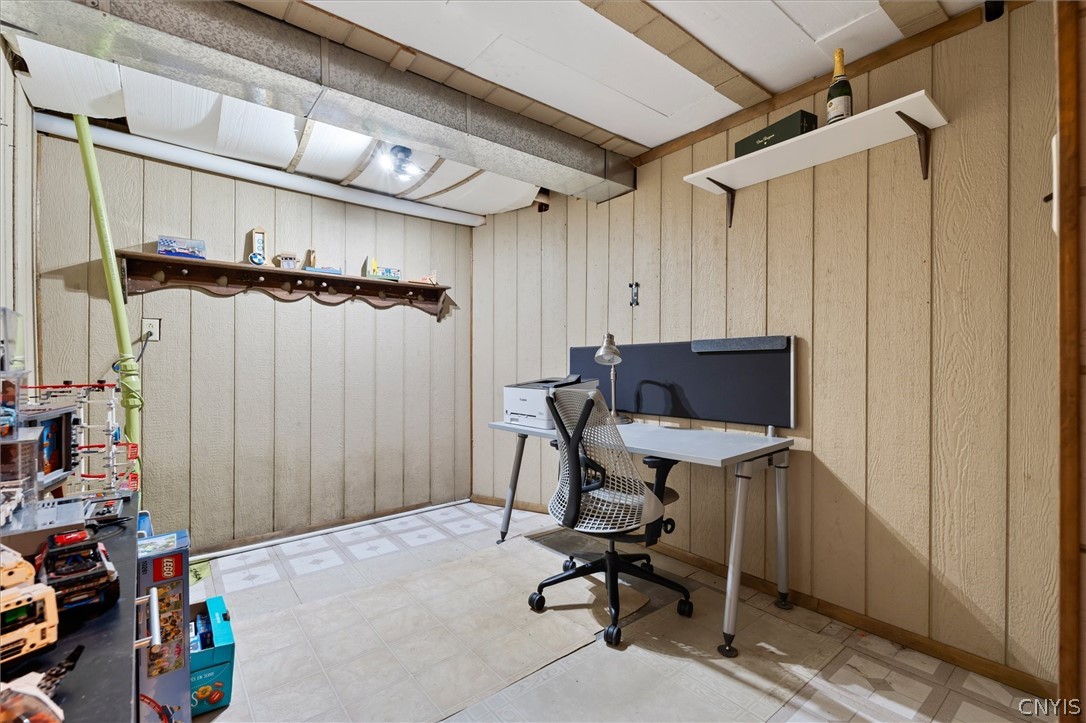 4615 Broad Road Onondaga, NY 13215 - Photo 34 of 47 Flexible space perfect for a home office, workout