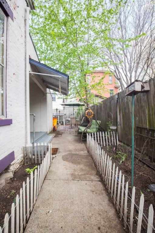 514 Short Pershing Avenue Covington, KY 41011 - Photo 2 of 12