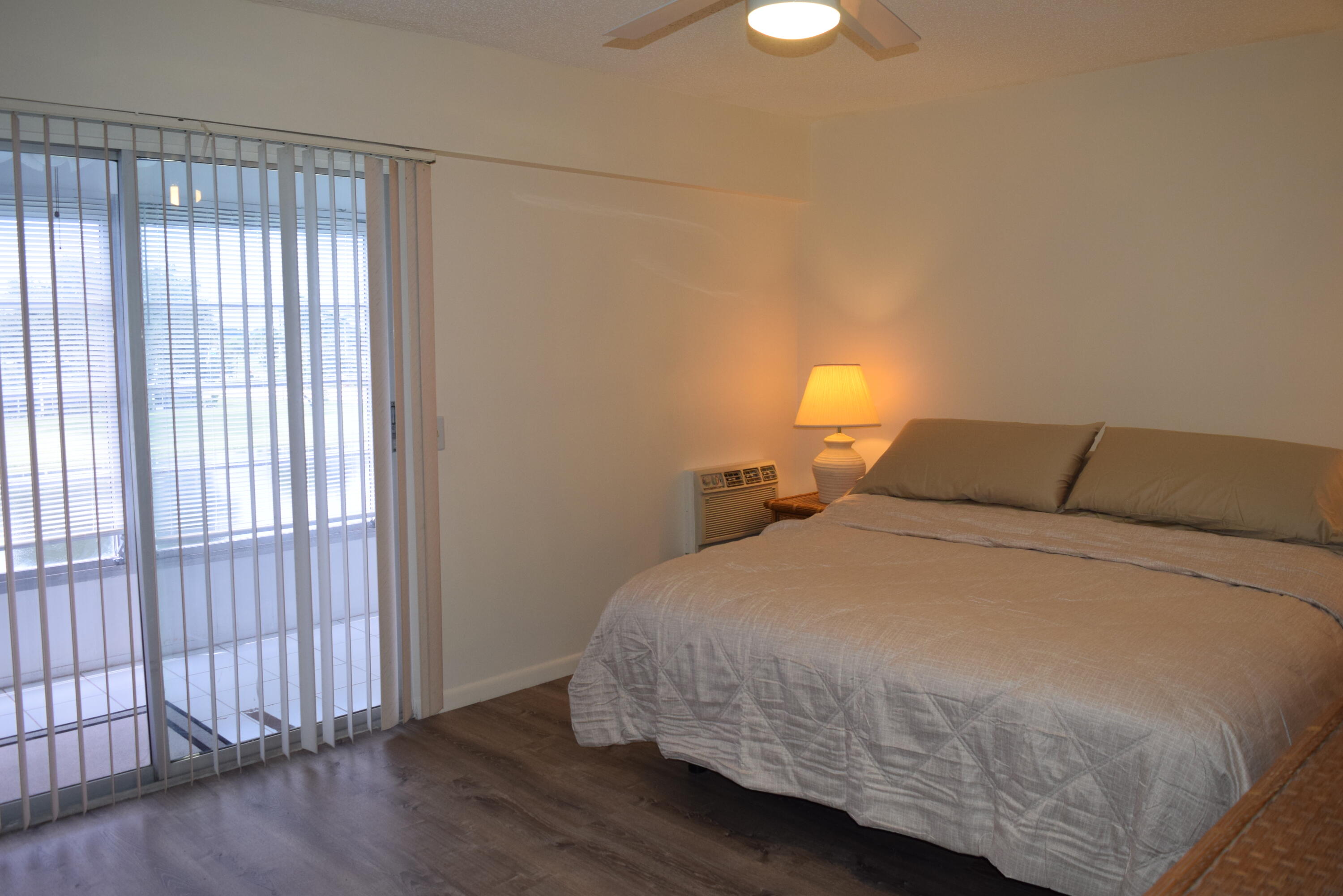 202 Brighton East, Unit 202 Boca Raton, FL 33434 - Photo 9 of 18 DSC_04170