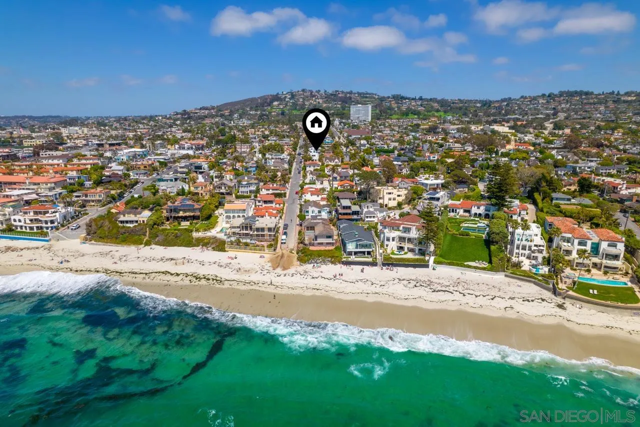 425 Sea Lane La Jolla, CA 92037 - Photo 41 of 41 a view of a city street