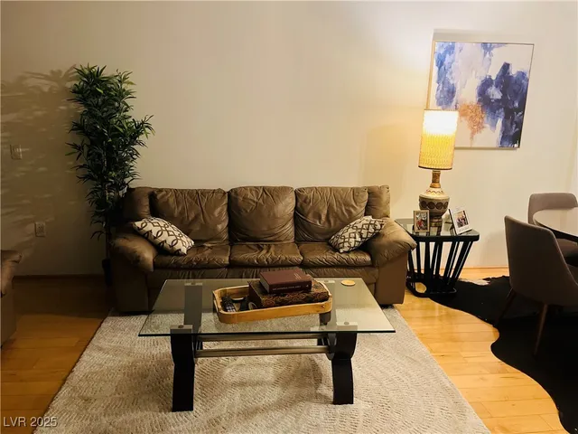 $2,475 | 353 East Bonneville Avenue, Unit 573, Las Vegas, NV 89101