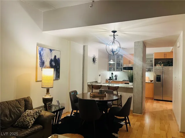 $2,475 | 353 East Bonneville Avenue, Unit 573, Las Vegas, NV 89101
