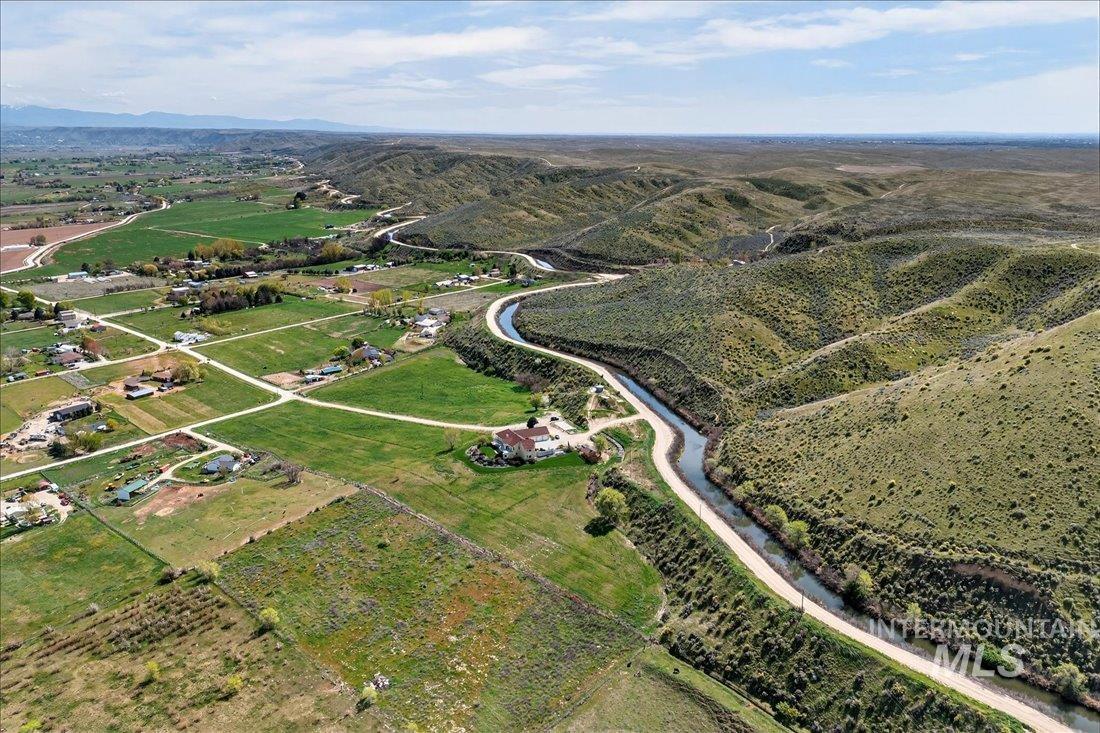 3640 Bishop Road Caldwell, ID 83607 - Photo 3 of 50