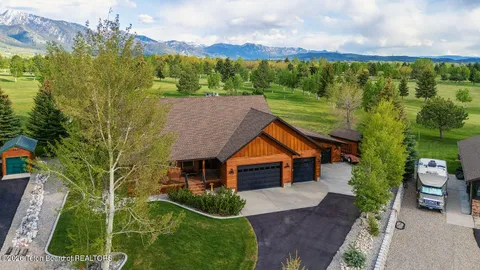 $1,199,000 | 173 Fairway Avenue, Thayne, WY 83127