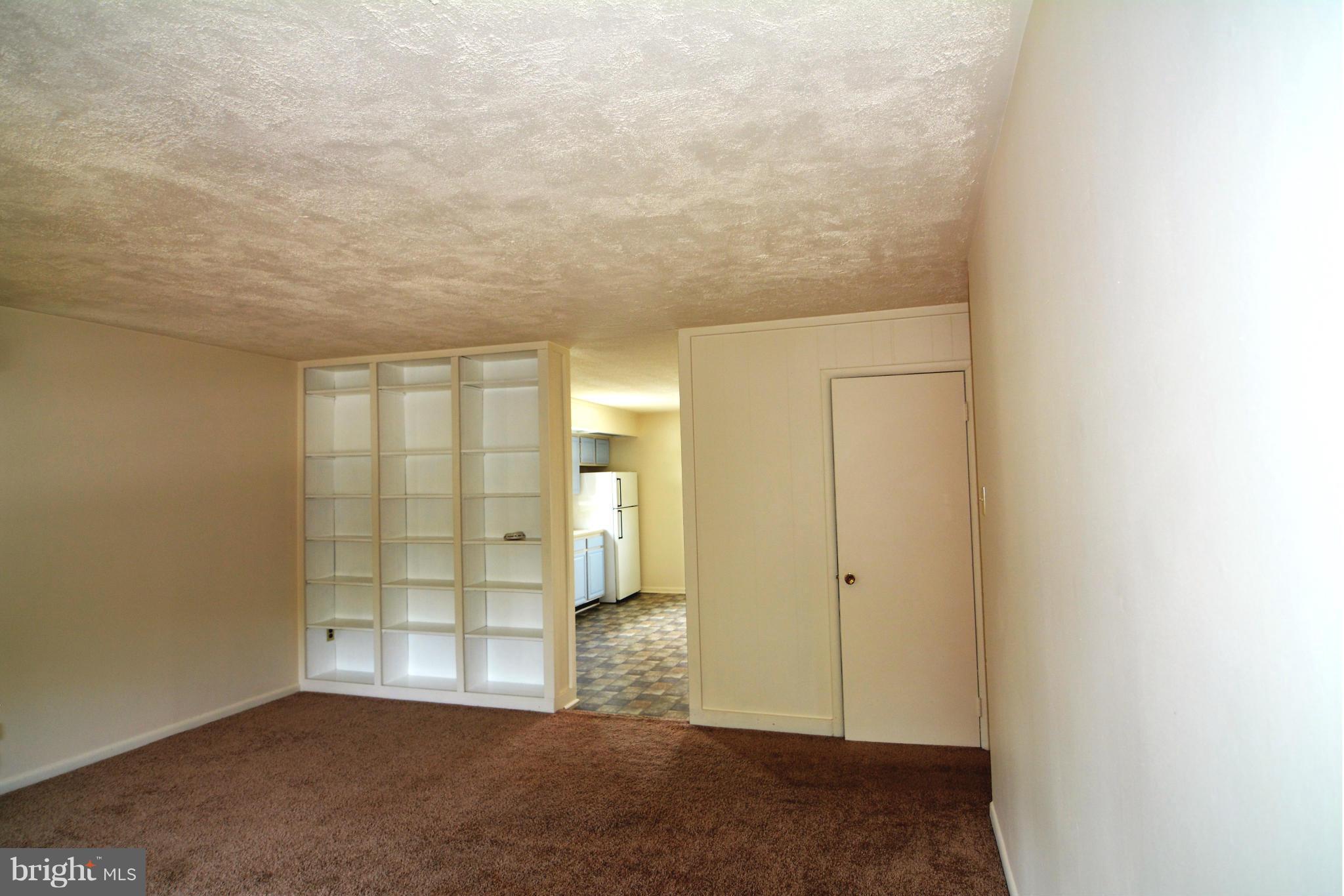 126 Carroll Road Pasadena, MD 21122 - Photo 8 of 28 Possible Upper Level In-Law Suite ... Living Room