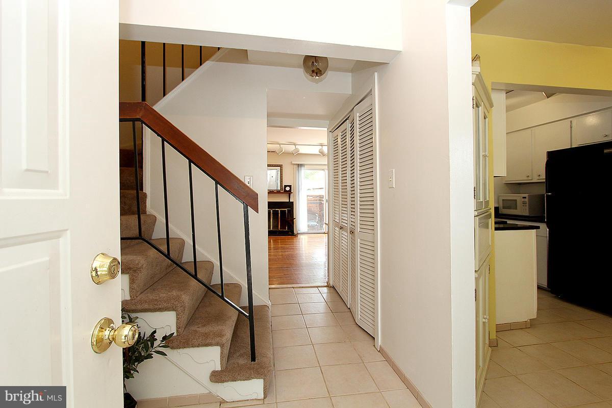 17466 Hoskinson Road Poolesville, MD 20837 - Photo 4 of 28 Interior (General)
