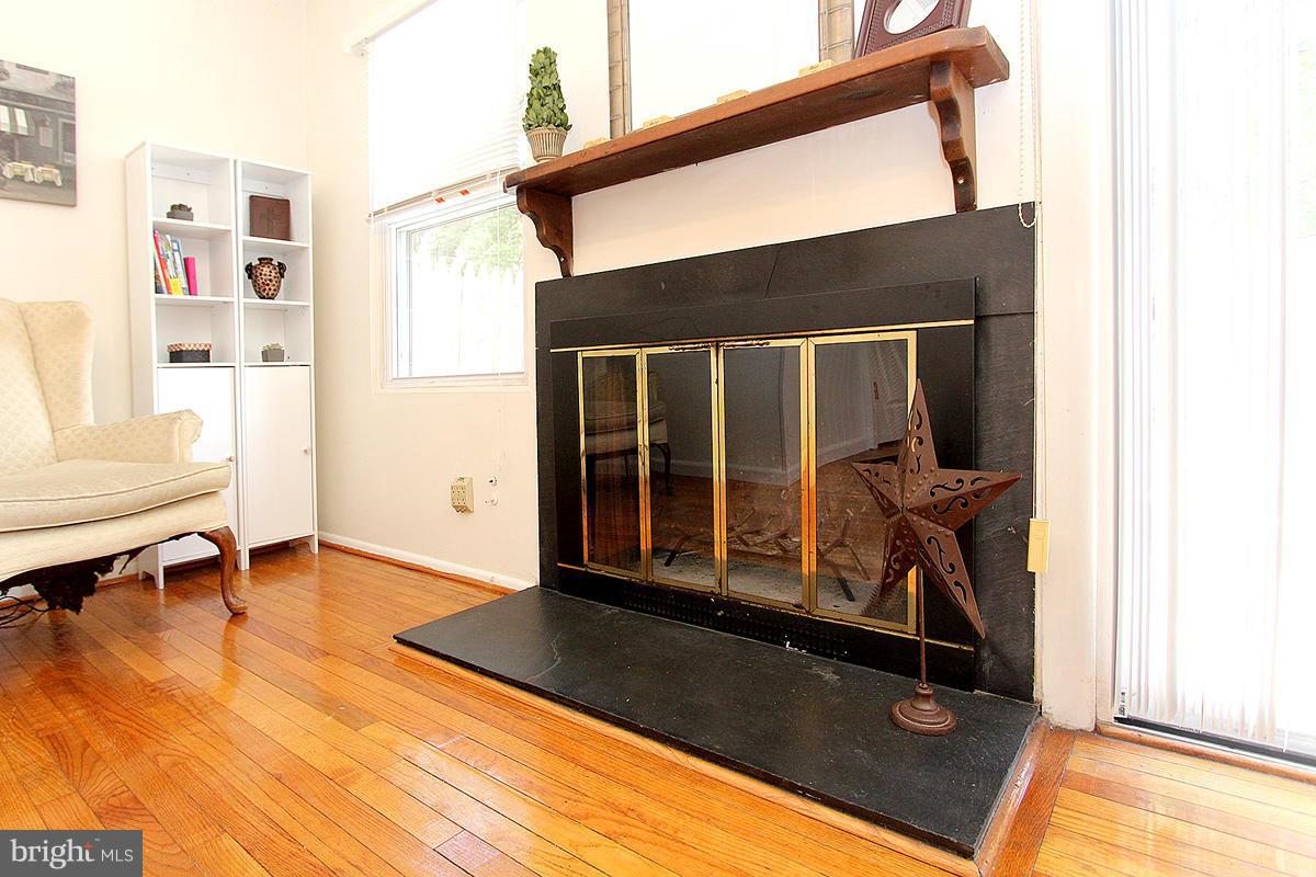 17466 Hoskinson Road Poolesville, MD 20837 - Photo 8 of 28 Interior (General)