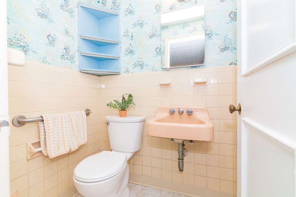 55 Indian Spring Road Ashland, MA 01721 - Photo 19 of 25