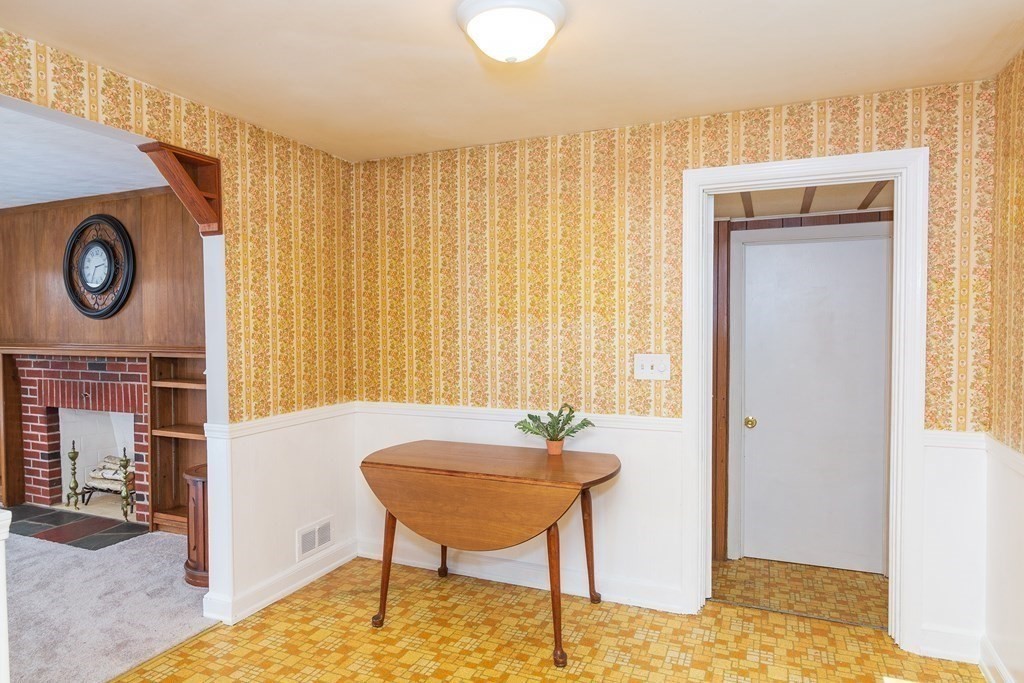 55 Indian Spring Road Ashland, MA 01721 - Photo 9 of 25