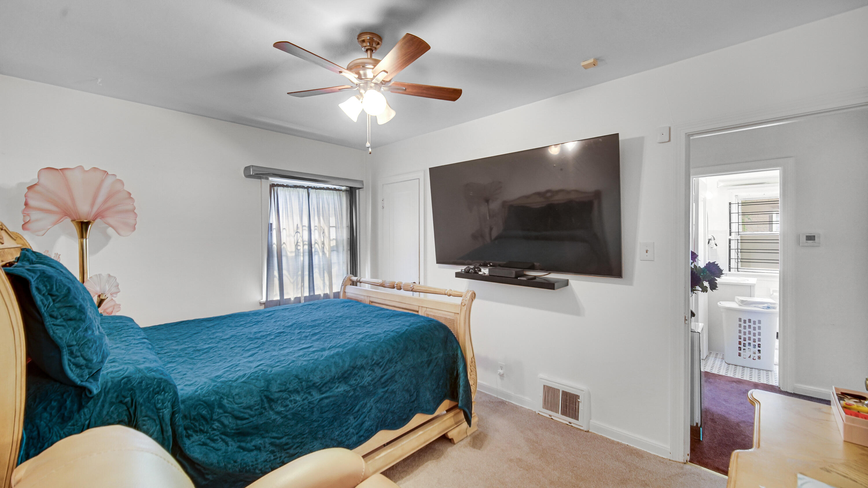 243 Taft Place Gary, IN 46404 - Photo 6 of 15 3000x1688