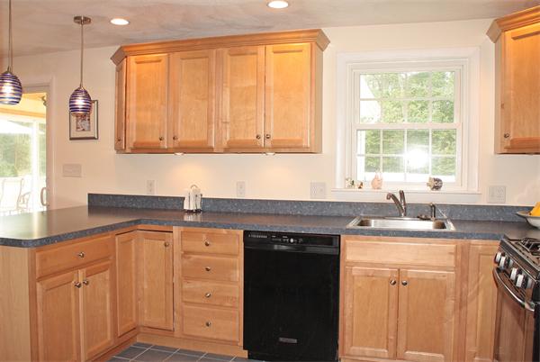 78 Carpenter Road Walpole, MA 02081 - Photo 8 of 30 Gallery Image 8