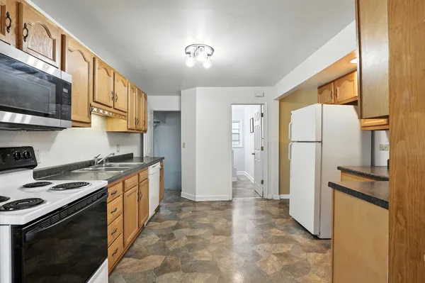 $239,000 | 2804 Elim Avenue, Zion, IL 60099