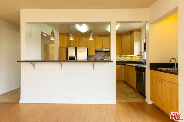 $3,875 | 1033 6th Street, Unit 310, Santa Monica, CA 90403