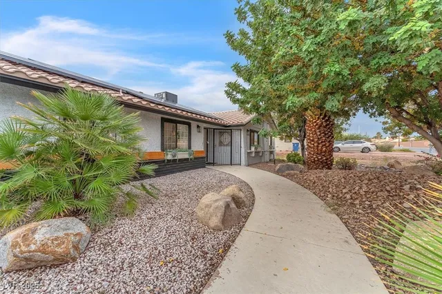 $1,250,000 | 7830 South Spencer Street, Las Vegas, NV 89123