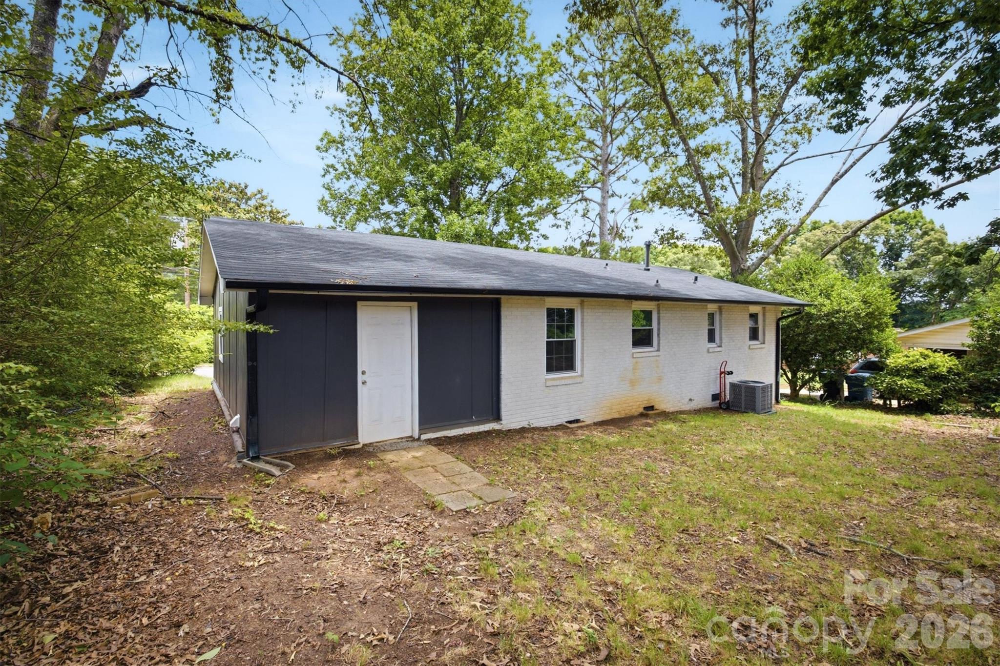 1450 3rd Street Southwest Hickory, NC 28602 - Photo 15 of 20