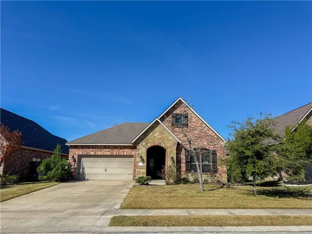 $409,800 | 2504 Kinnersley Lane, College Station, TX 77845