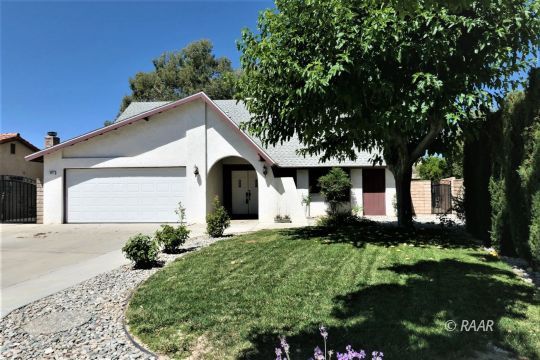 807 Randall Street Ridgecrest, CA 93555 - Photo 1 of 35