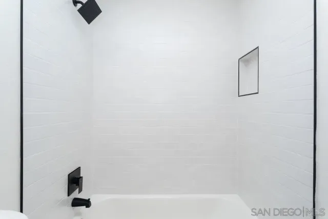 $2,100 | 1642 C Avenue, National City, CA 91950