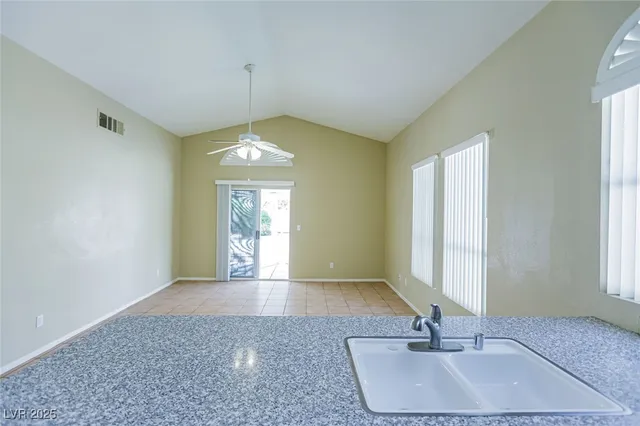 $1,800 | 9539 Observer Street, Las Vegas, NV 89123