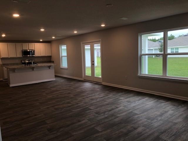 337 This Way Freeport, FL 32439 - Photo 5 of 16 Gallery Image 5