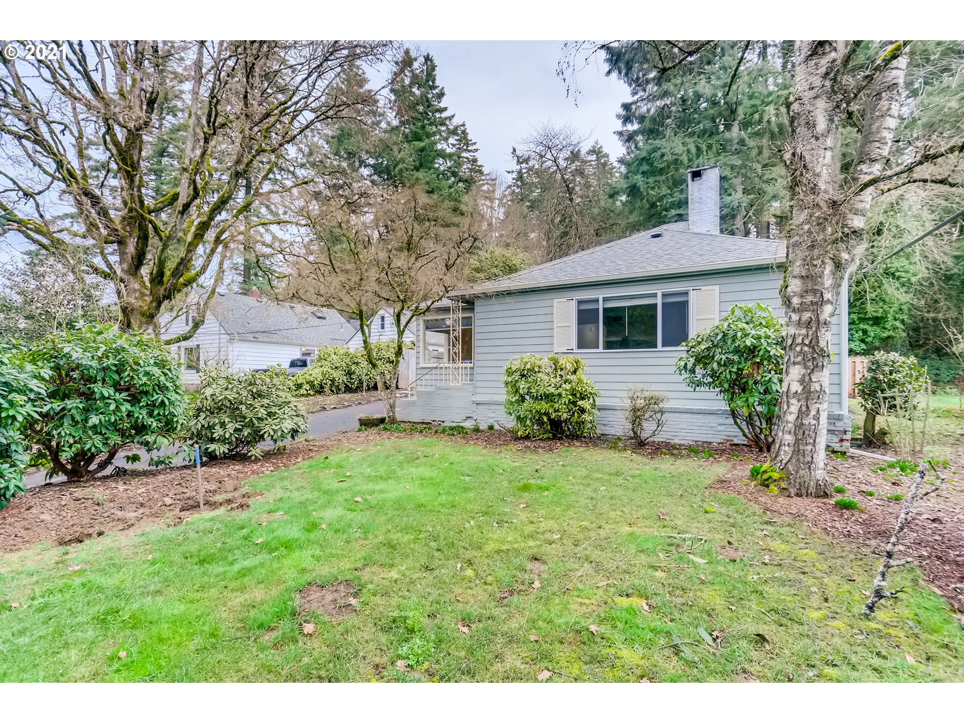 12100 Southwest Lesser Road Portland, OR 97219 - Photo 3 of 32 Gallery Image 3