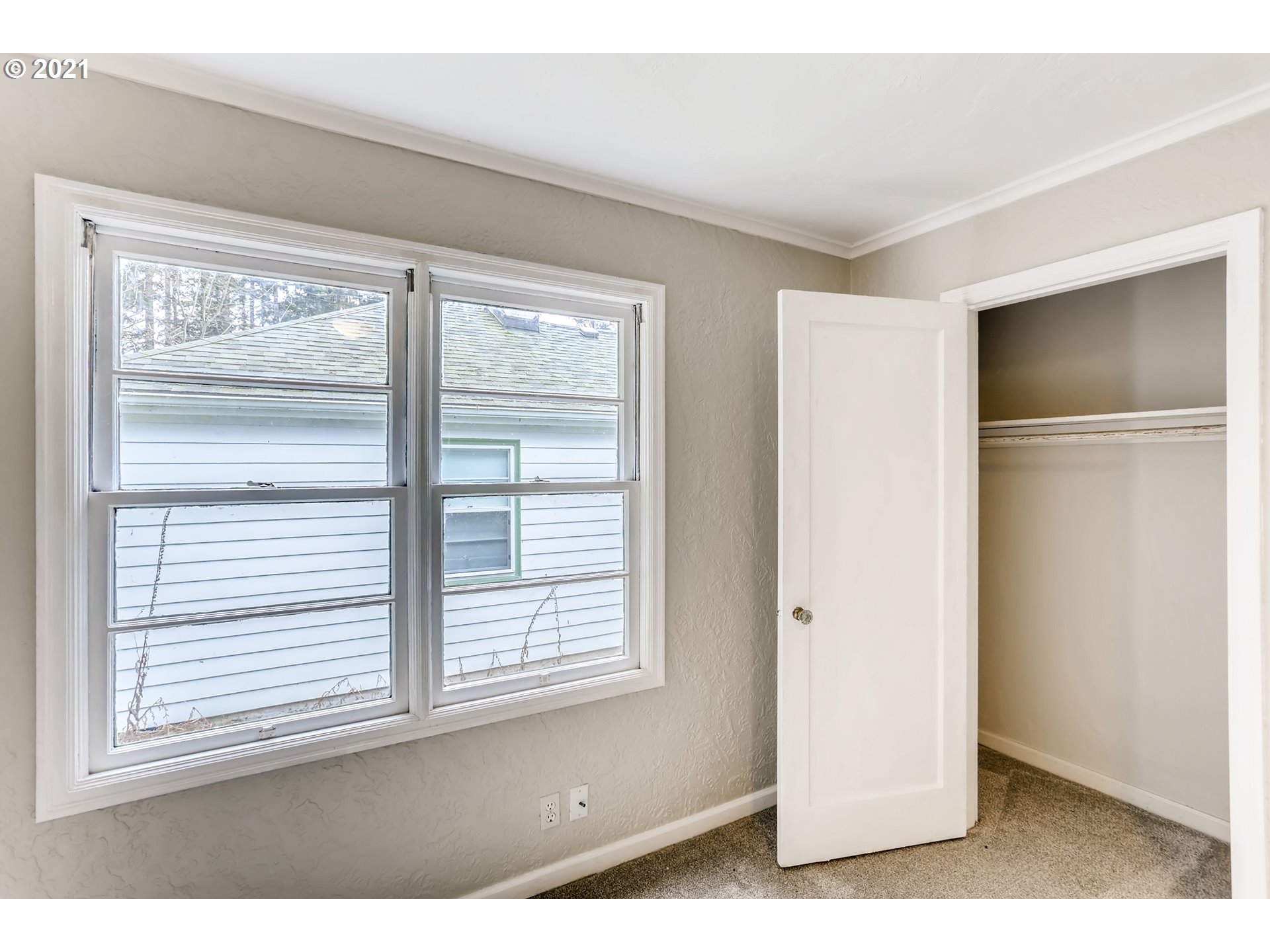 12100 Southwest Lesser Road Portland, OR 97219 - Photo 22 of 32 Gallery Image 22