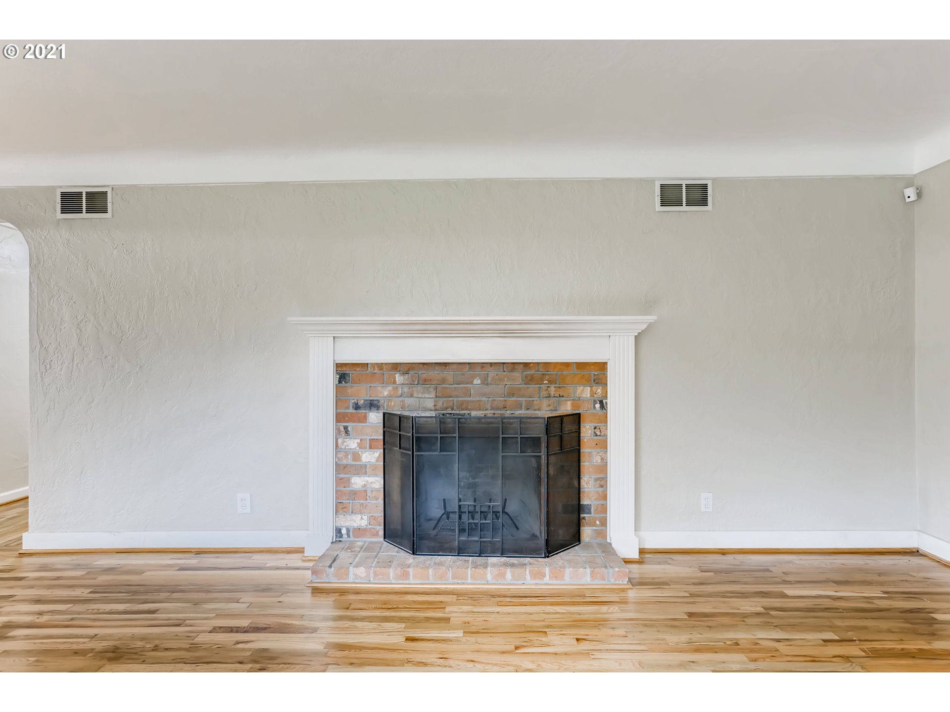 12100 Southwest Lesser Road Portland, OR 97219 - Photo 30 of 32 Gallery Image 30