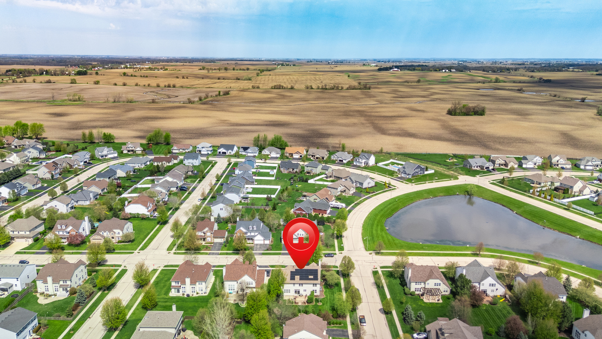 620 Northgate Drive Sycamore, IL 60178 - Photo 52 of 55 a view of an ocean and beach
