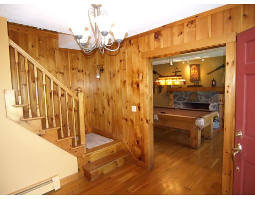 41 Farm Road Bolton, MA 01740 - Photo 5 of 18