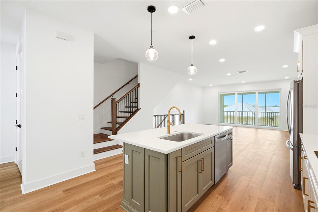 9936 Key Haven Road Seminole, FL 33777 - Photo 10 of 54