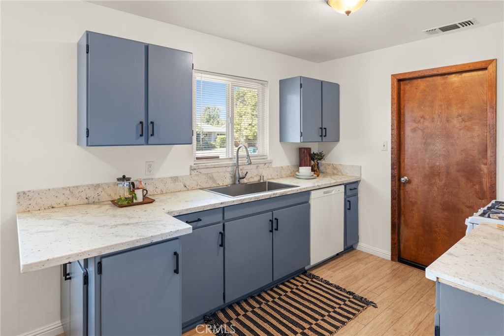 588 El Reno Drive Chico, CA 95973 - Photo 12 of 31