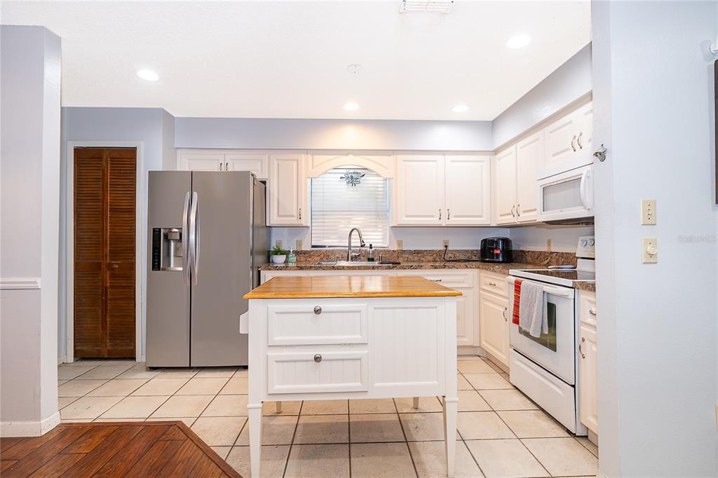 1663 Spicewood Lane Casselberry, FL 32707 - Photo 9 of 32