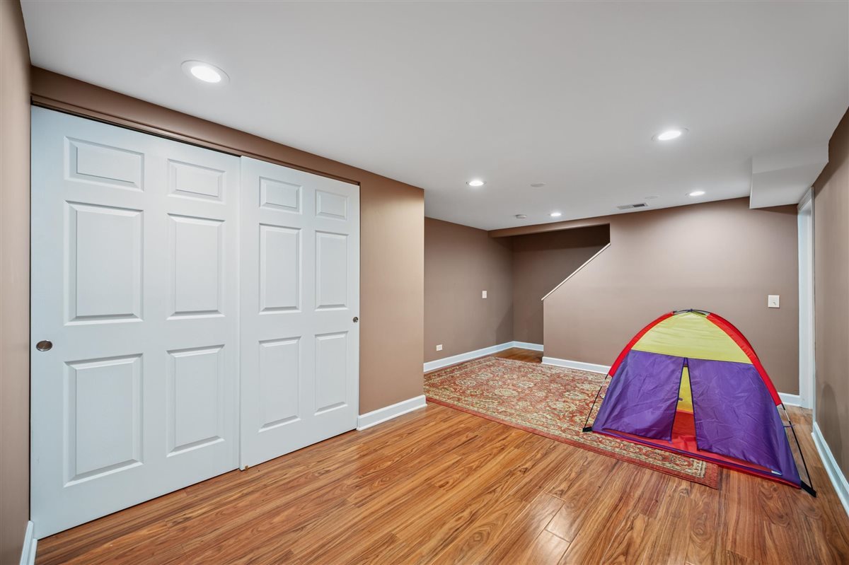 2005 Greenview Road Northbrook, IL 60062 - Photo 25 of 33