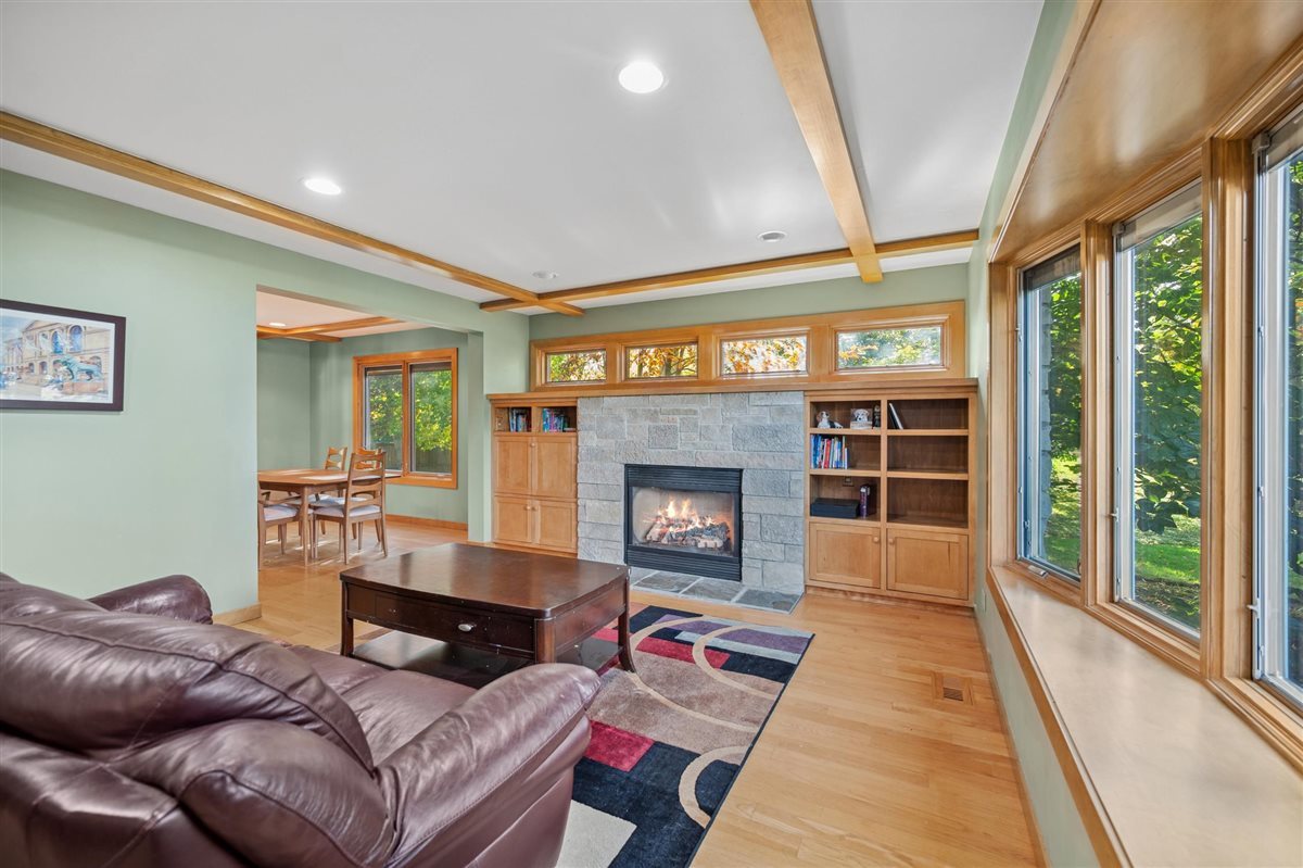 2005 Greenview Road Northbrook, IL 60062 - Photo 6 of 33