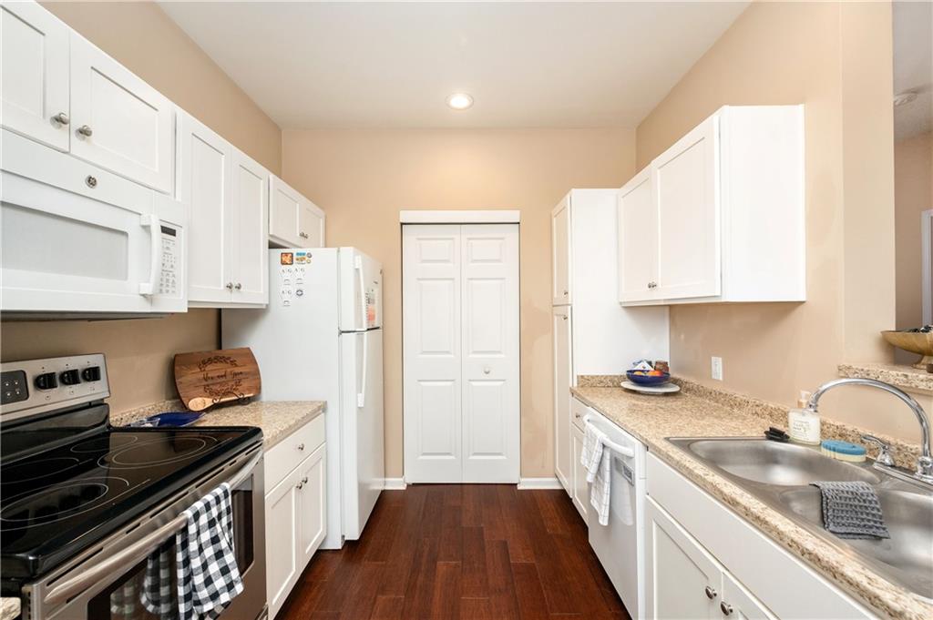 615 Stockton Ridge Cranberry Township, PA 16066 - Photo 13 of 25