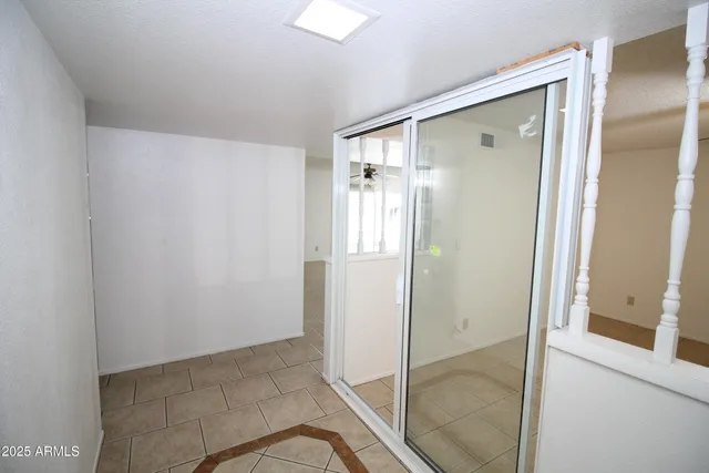 $2,500 | 626 West Paseo Way, Tempe, AZ 85283