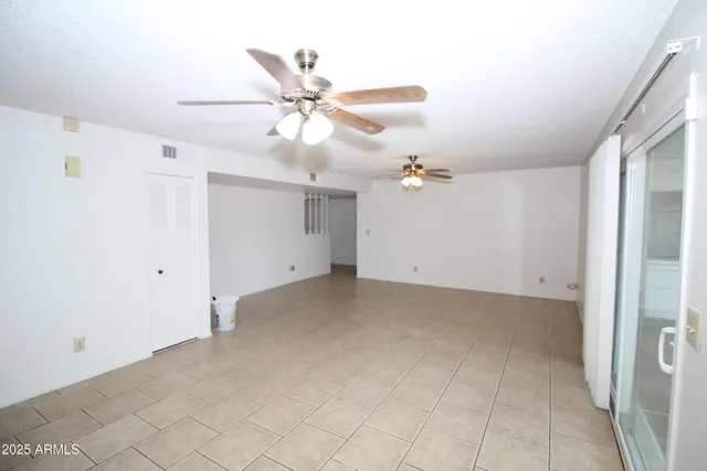 $2,500 | 626 West Paseo Way, Tempe, AZ 85283