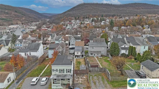 $179,900 | 107 Clay Street, Tamaqua, PA 18252