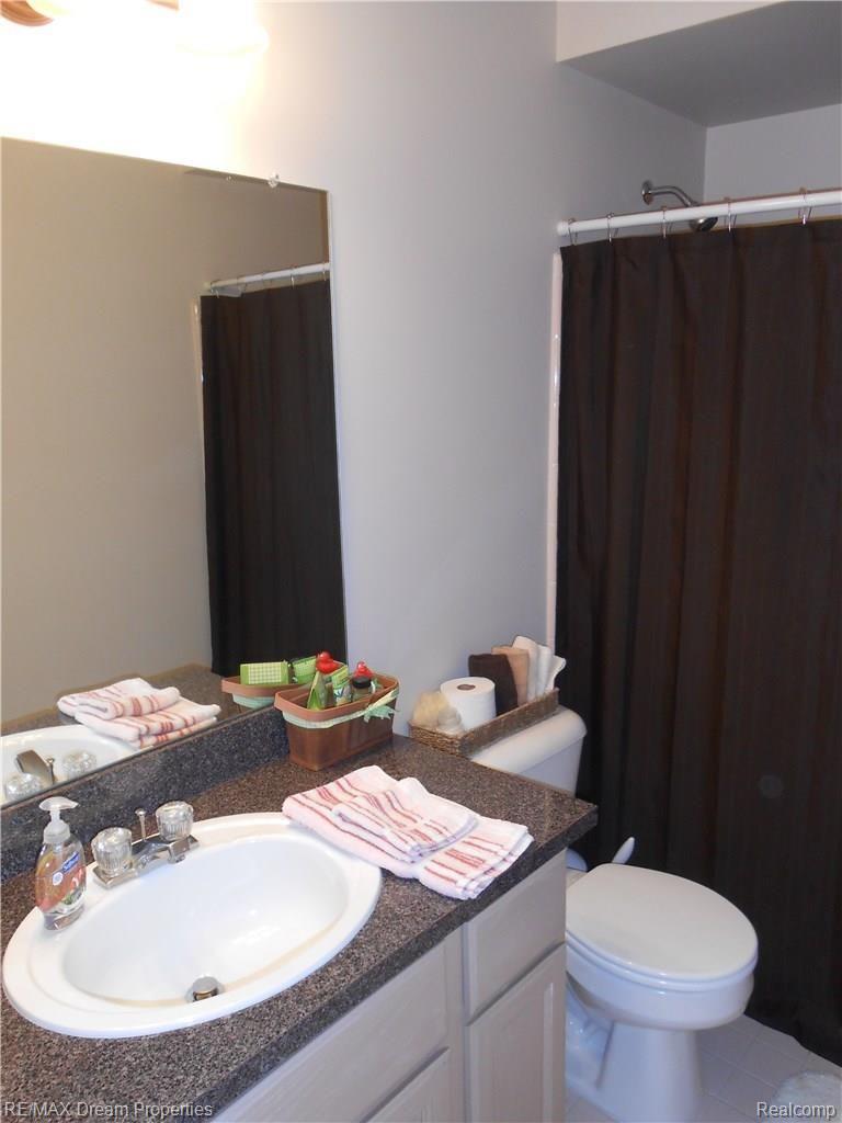 3684 Riverside Drive Canton, MI 48188 - Photo 22 of 33 DSCN3074.JPG