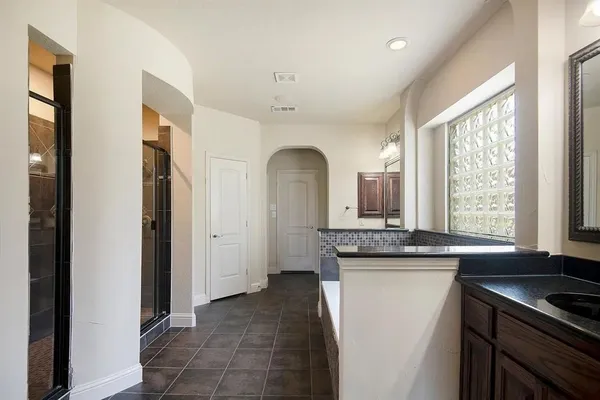 $3,500 | 5845 Tuleys Creek Drive, Fort Worth, TX 76137