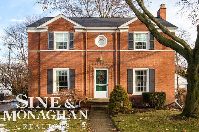 1660 Fairholme Road Grosse Pointe Woods, MI 48236 - Photo 1 of 32