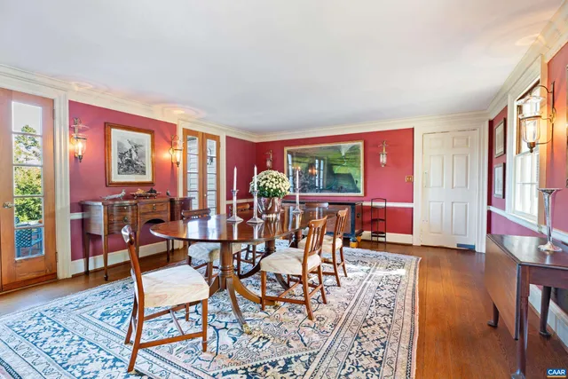 a view of a livingroom and dining room