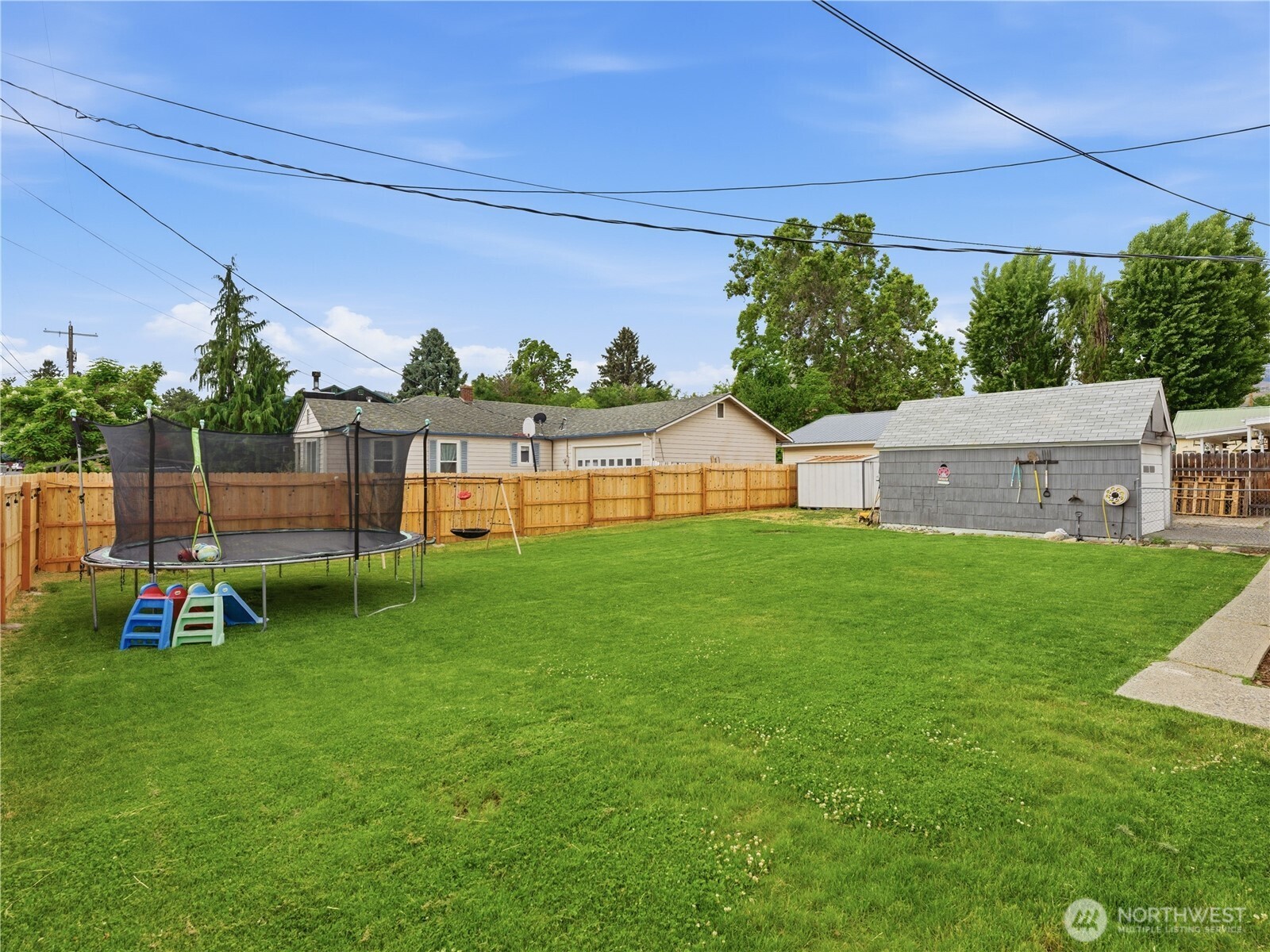 1335 9th Street Wenatchee, WA 98801 - Photo 7 of 40