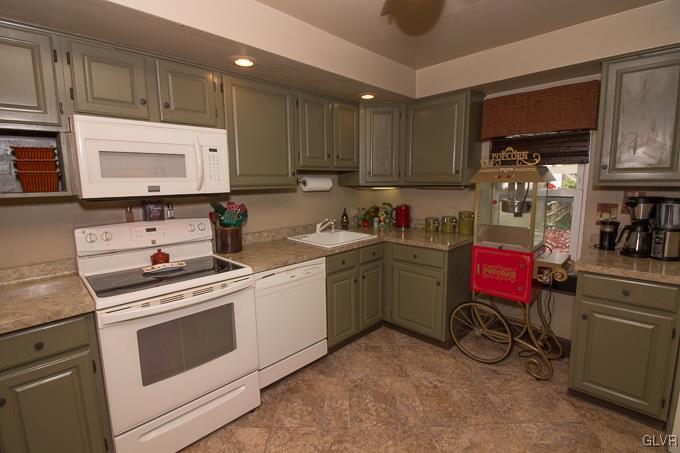 1512 Spring Street Bethlehem, PA 18018 - Photo 8 of 25 Gallery Image 8